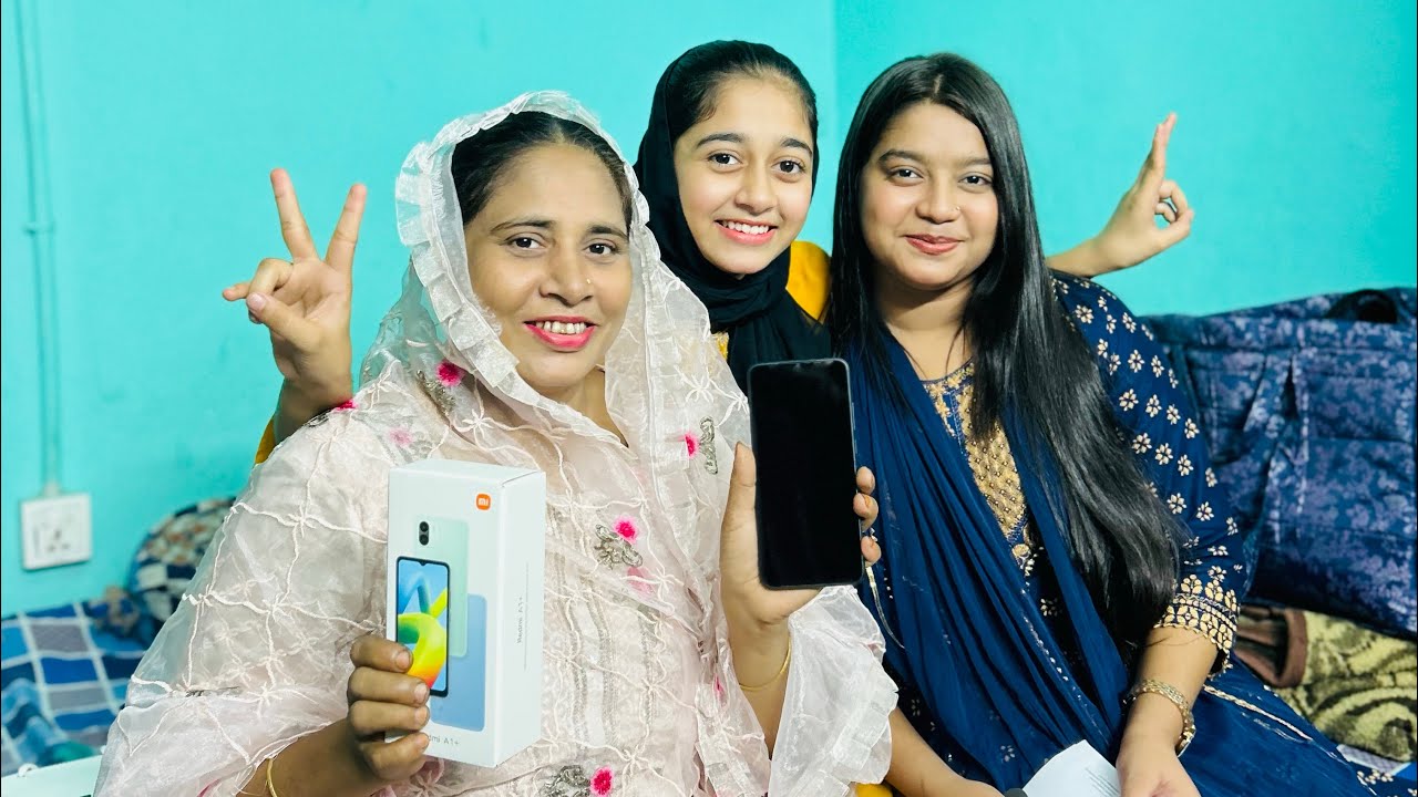 শাশুড়ি মাকে যখন বউমা ফোন উপহার দেয়|Nadim Soha|