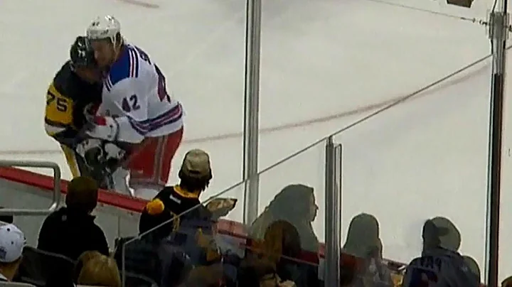 Gotta See It: Reaves lays out Staal only to get hi...