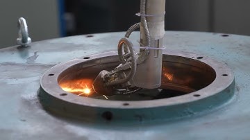 Laser cladding machine is processing internal wall of the workpiece #lasercladding #laser #machine