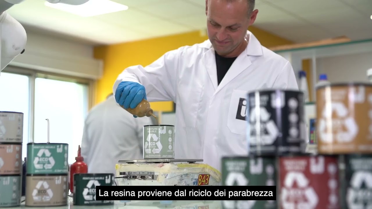 Vidéo: Peinture pour meuble ID ECO MEUBLE vert cypre velours 300ml