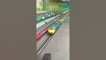 Bachmann SR Wagons with a Class 90 Loco. Model Railway Layout 2025  at #shelvingtonmodelrailway