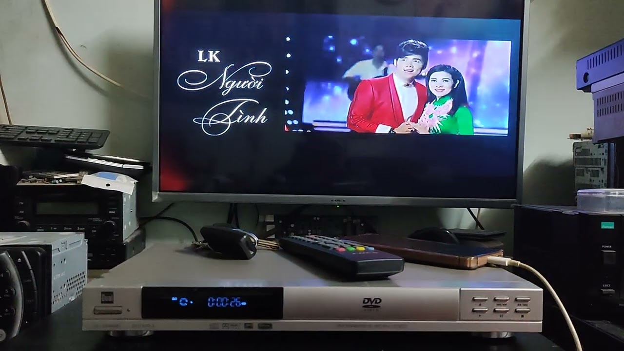 0858490677. DVD Dual Đức, tiêu chuẩn Châu Âu, điều khiển 