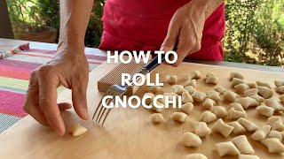 How to roll Gnocchi