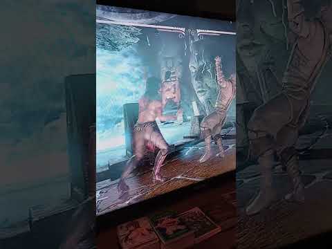 Mileenas body tries to eat scorps body.