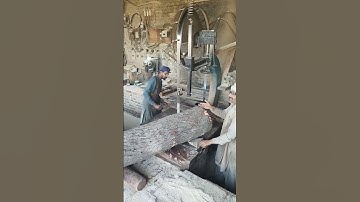 huge log sawmilling #sawmill #carpentry #sawmilling #woodwork #log #wood #woodworking #tools