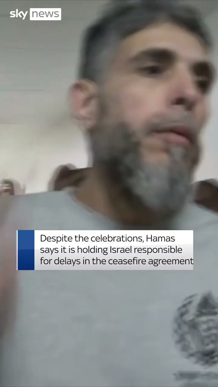 Celebrations as released Palestinian prisoners arrive in Gaza