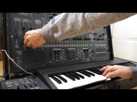 synths-arp-2600-modular-synthesizer-1971