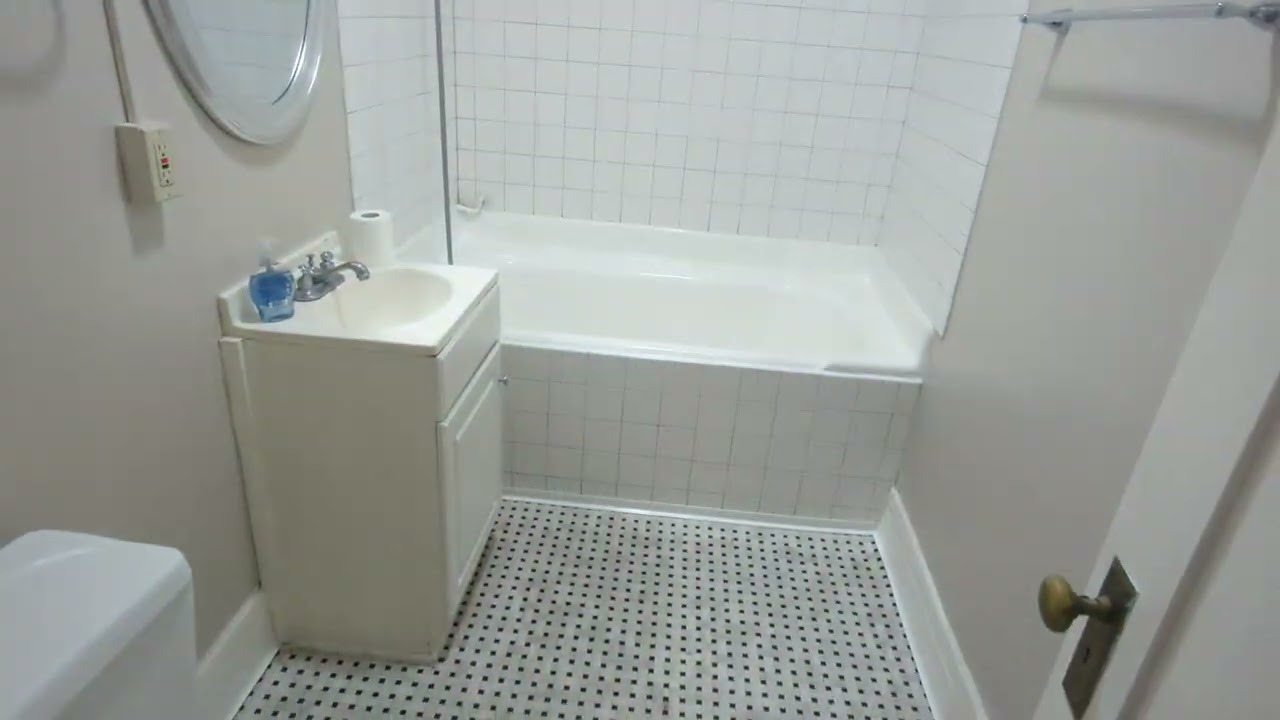 Apartment 200 | Park Regency San Diego Apartments