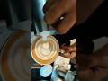 CLASSIC LATTE ART TULIP POUR#coffee #coffeelatteart #tulip #barista #latteart#art #coffelover #yt