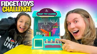 QUEM TIRAR MAIS FIDGET TOYS DA MÁQUINA GANHA! | FIDGET TOYS CHALLENGE | TIO LUCAS E LAILA