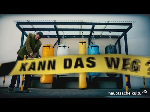 Kann das weg: Hit oder Shit? - Die Boxhaltestelle am Kunsthaus in Wiesbaden