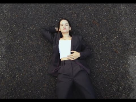 MAY-A — Apricots (Naked)