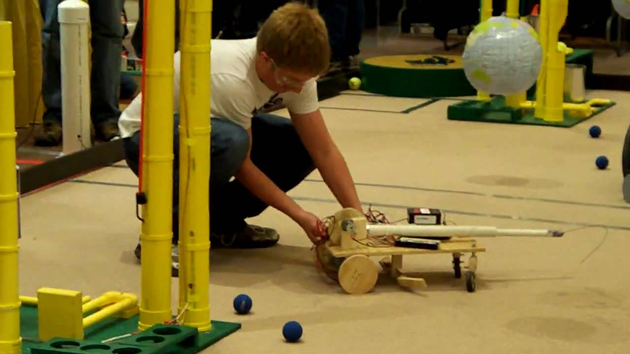 Barnesville HS Robotics Mall Day 4 YouTube