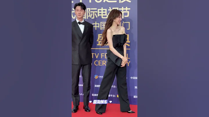姜妍王浩信同框 #姜妍 #王浩信 同框 俊男美女 好耀眼#新時代國際電視節 - 天天要聞