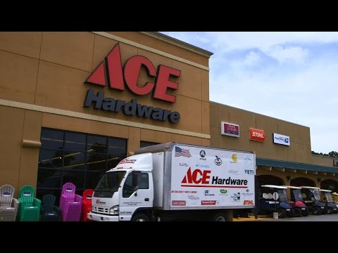 Video: ¿Ace Hardware tiene un centro de jardinería?