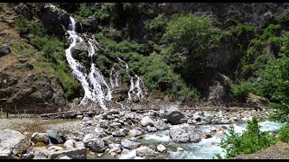 Creekside Waterfall Serenade: Nature's Harmony with Soothing Waterfall Sounds and Instrumentals