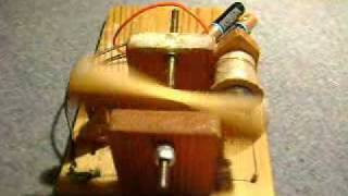Stains homemade electric motor.wmv