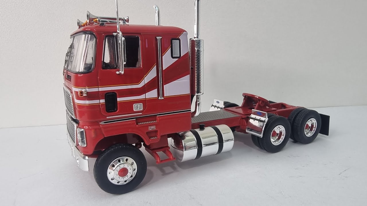IXO 1/43 – Camion Citerne Ford CL 9000 De 1979, N°56, Publicitaire, Boîte D'origine
