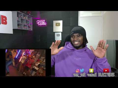 GRINGO REACTING TO MC LIVINHO AND DJ TOPO - PASSA PRA EU SARRAR (OFFICIAL MUSIC VIDEO)