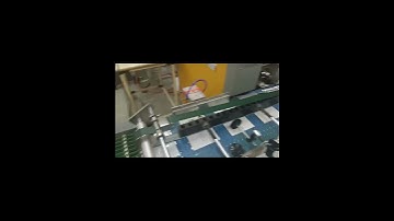 Auto greeting cards bagging machine