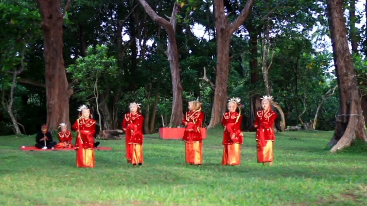 sanggar tari sirih carano