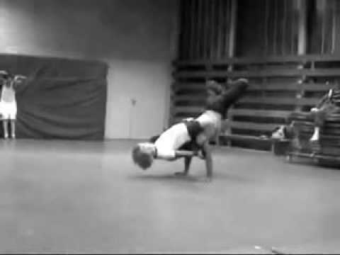 Adnan Dushaku  lilAmok   RubberLegz - Routines.wmv