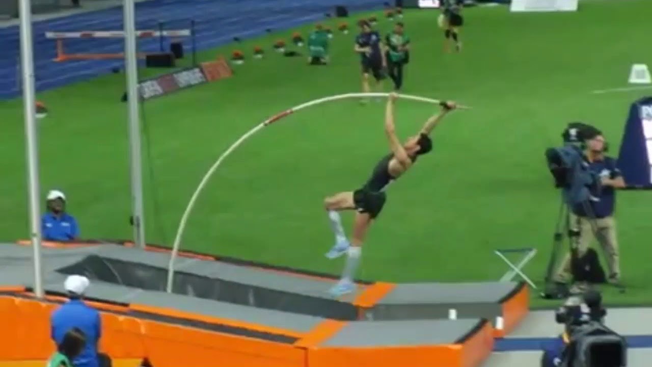 Timur bending the pole after pushing (slow motion) YouTube