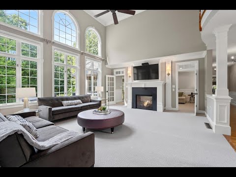 6 Newcastle Lane, Bedford, NH home video tour