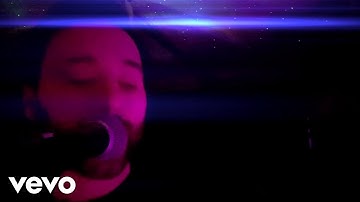 Waves Crashing - Life on Display