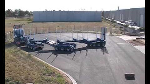 Road Train Easyloader B-Triple, Elphinstone