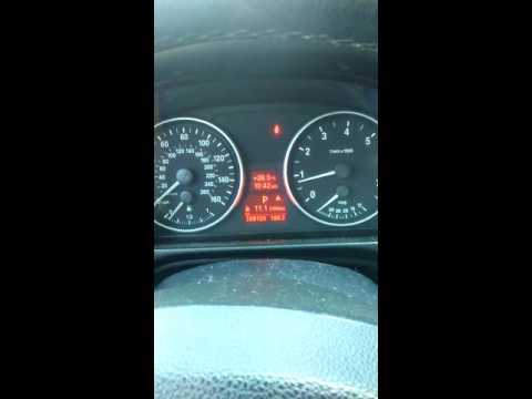 Video: ¿Cómo se reinicia la luz de servicio en un BMW 2008?