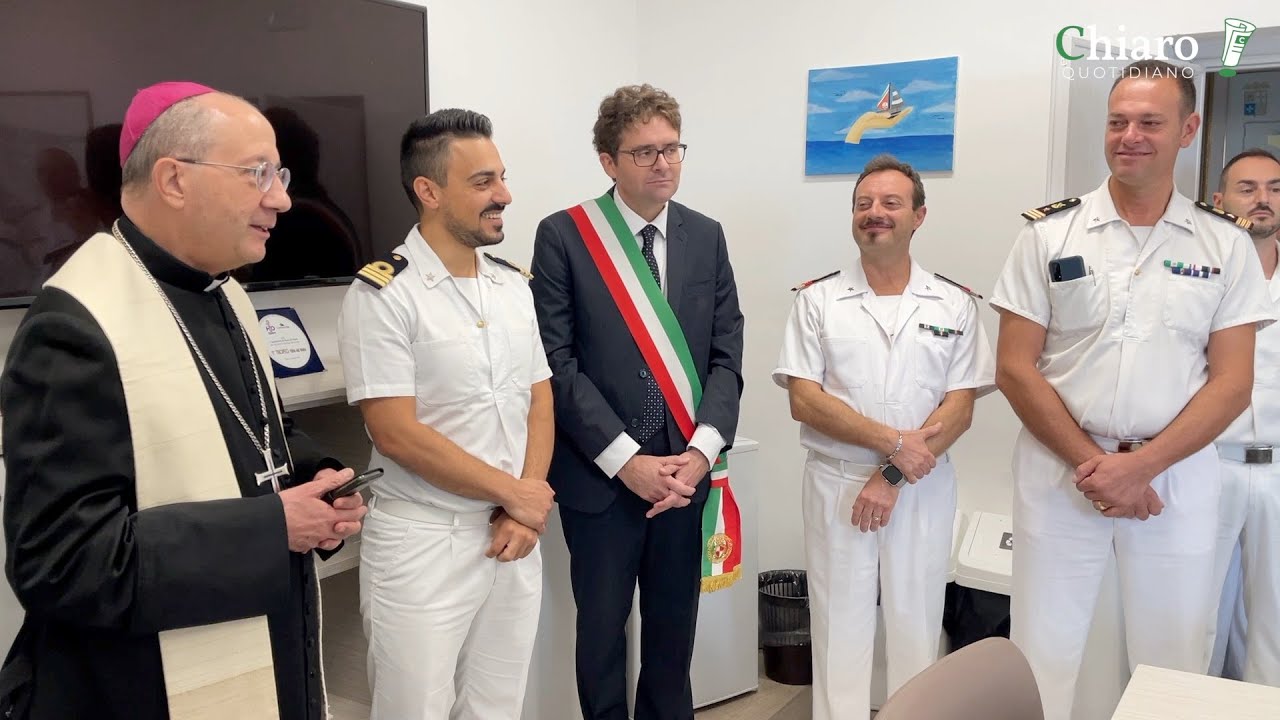 Vasto, trent'anni di presenza dell'Ufficio Circondariale Marittimo YouTube Vasto, trent'anni di presenza dell'Ufficio Circondariale Marittimo YouTube