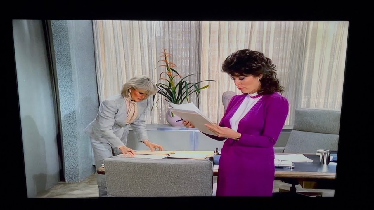 Dynasty: Krystle gets Tracy to cover for her.