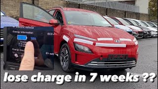 Does an electric car lose charge when it’s parked up for a while ? #whathappensif #ev #hyundai
