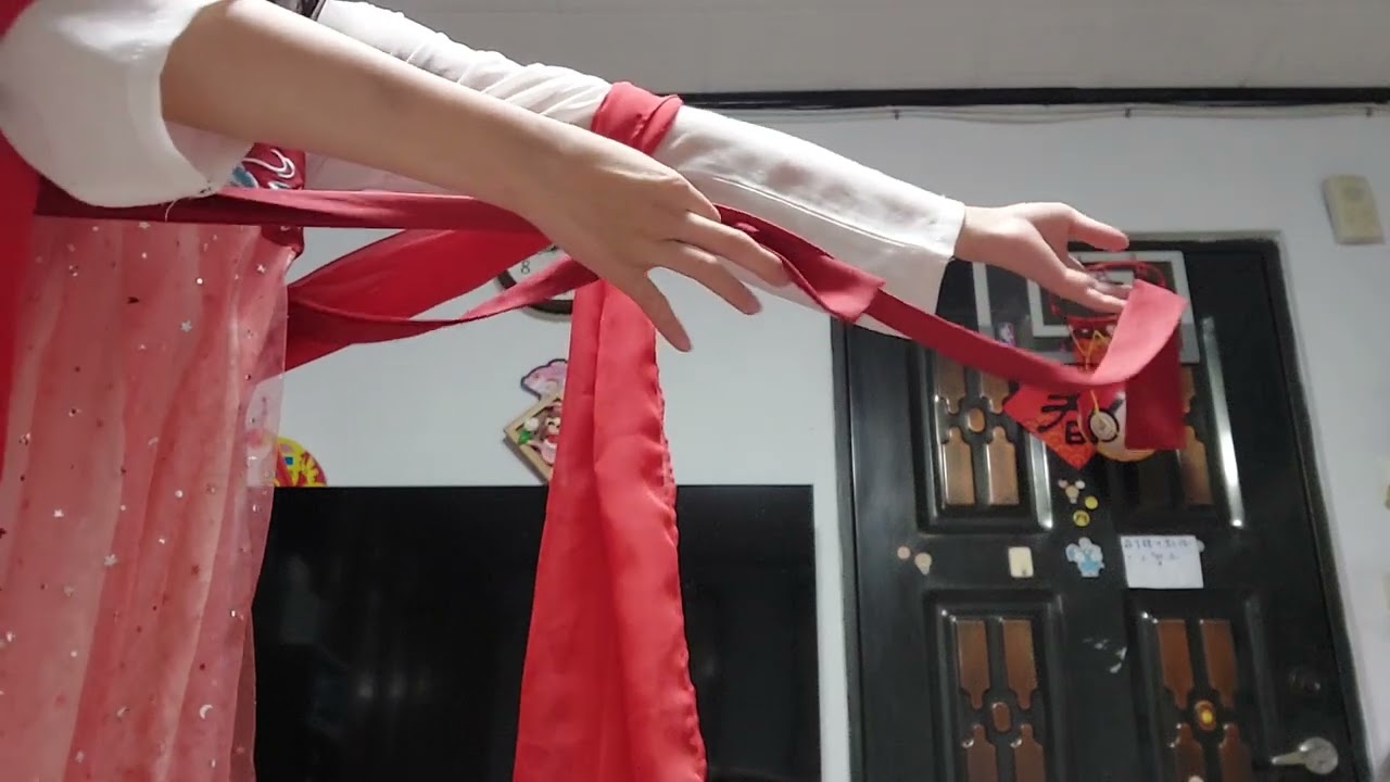 2種腰帶綁法來啦-細看還會發現一種超方便快速萬用繩結！無論是綁鞋帶、頭髮蝴蝶結或腰帶等等，都可以！快來試試看吧～