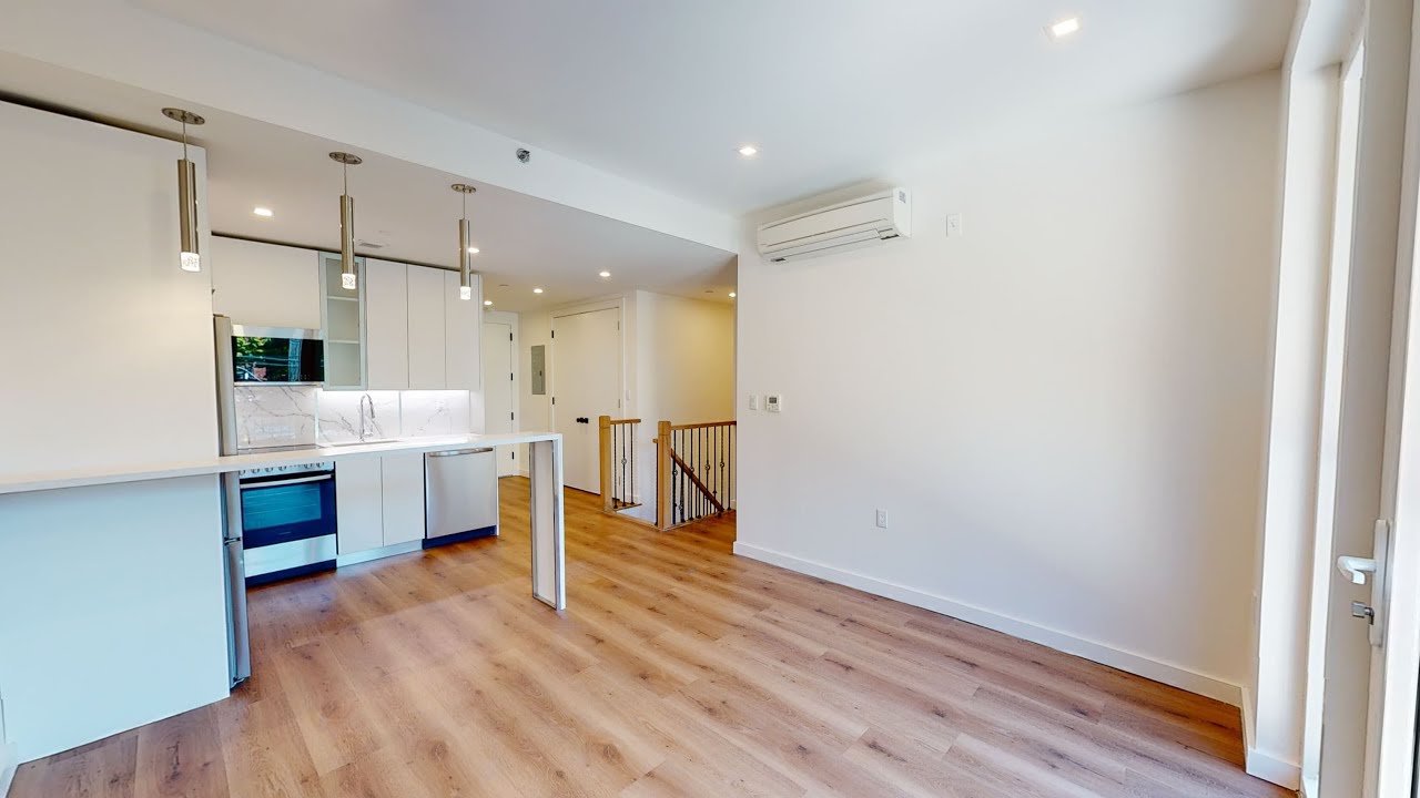 1460 Flatbush Avenue, Unit 201, Brooklyn, NY Presented by Tatyana