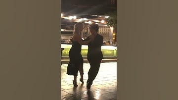 Universitango.com - Pablo & Ludmila - Tango Vals - Juan D