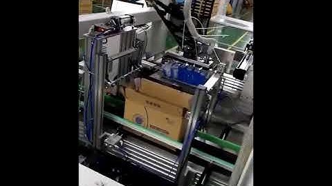 Automatic wet tissue bag robot hand picking cartoning machine encasing machine