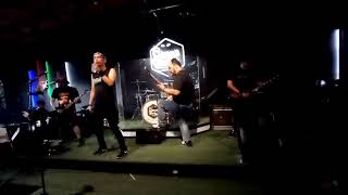 Go To Helljamrud Cover Rockound