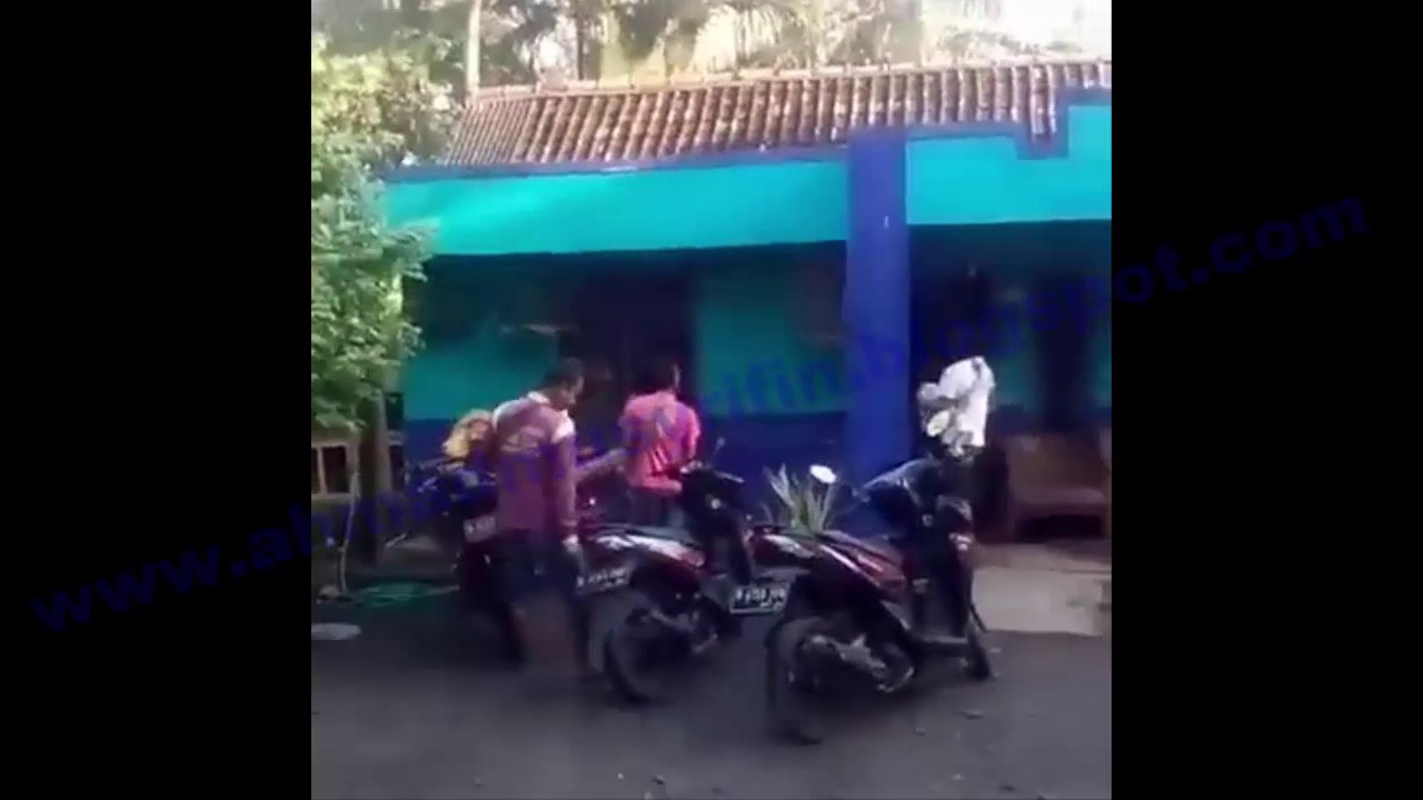 Lucu Dan Unik Kampung Bapak Bapak Ini Emak Emaknya Pada Kemana Lucu Dan Unik Kampung Bapak Bapak Ini Emak Emaknya Pada Kemana