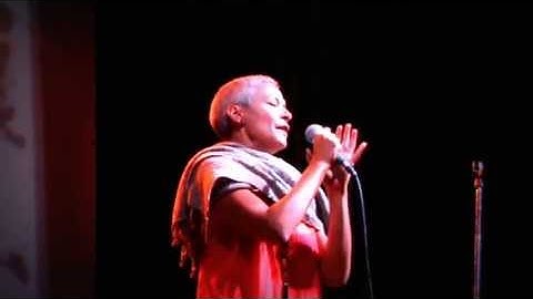 Thumbnail of Μελίνα Κανά ~ Να βάλω τα μεταξωτά