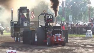 OSTPA Tractor Pulling 2011: Super Farm Tractors pulling in Dover, OH
