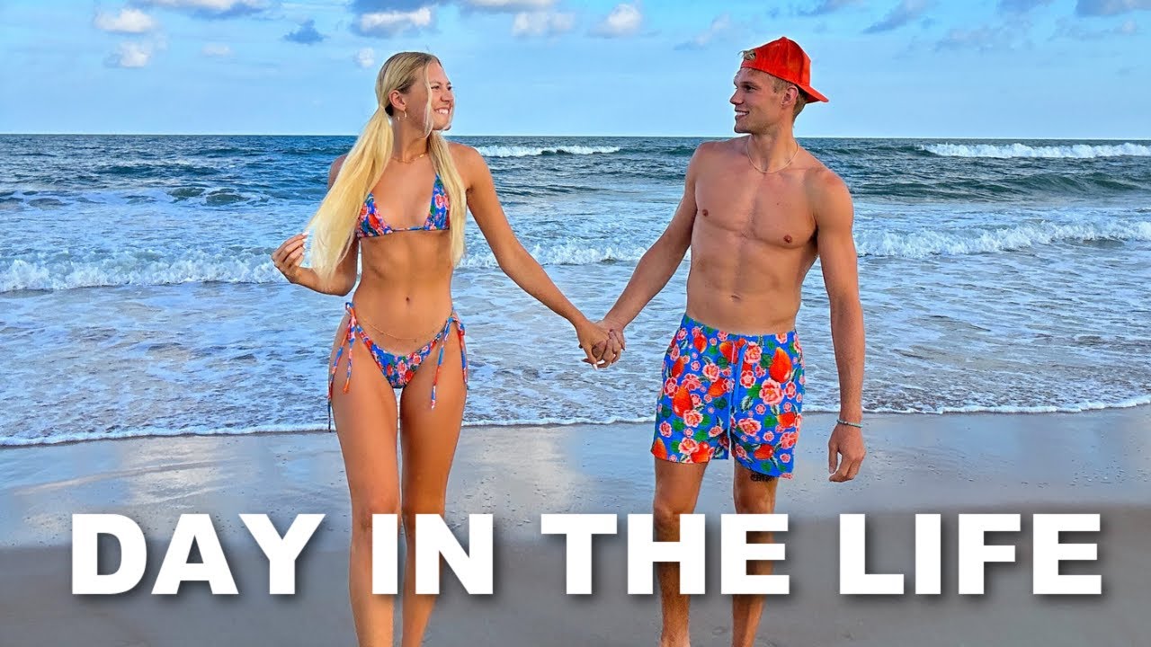 DAY IN THE LIFE OF A SOCIAL MEDIA COUPLE! - YouTube