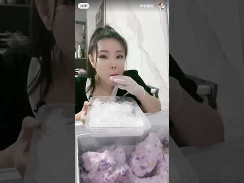Crispy ice flakes eating ASMR Freezer frost humidifier build up.... Subscribe for more and support by icee0princess