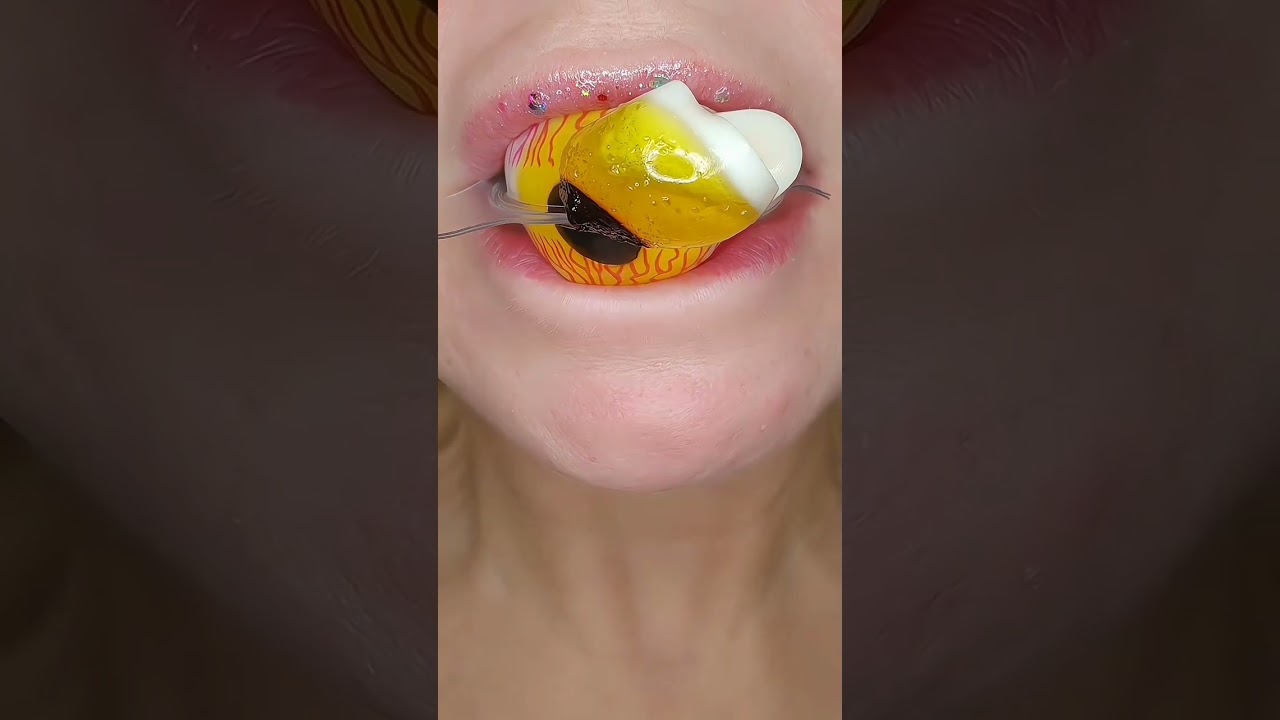 satisfying asmr eating sound 🍇🍓🥕🍎🥝🧁🍟🎂 