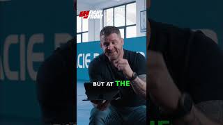 Marc Goddard explains what he looks for in a fight finishing sequence!
