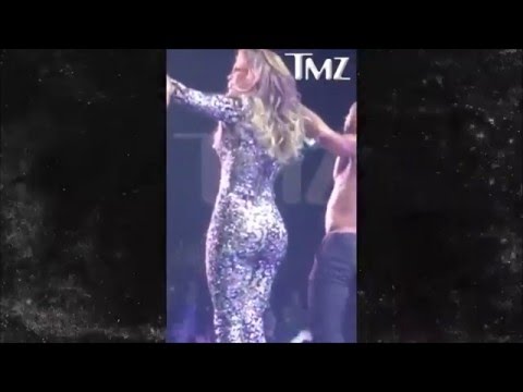 Jennifer Lopez Konserde Pantolonunun Azizliğine Uğradı