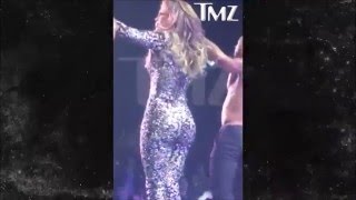 Jennifer Lopez Konserde Pantolonunun Azizliğine Uğradı