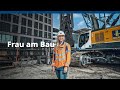 Bauer gruppe  frau am bau