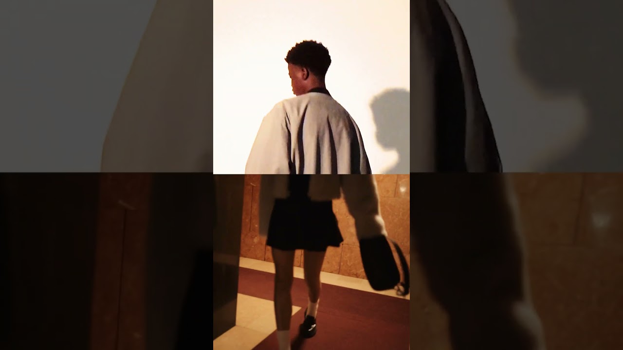 Inspired by boot bags for carrying sneakers, discover the 